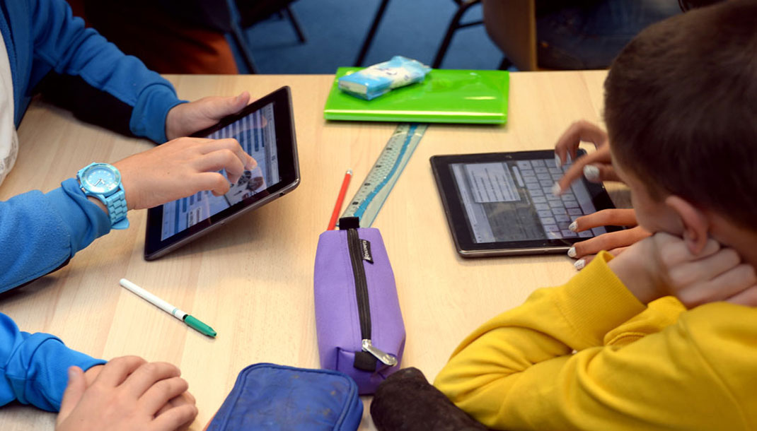 Tunisie : seulement 25% des établissements éducatifs connectés à internet à haut débit